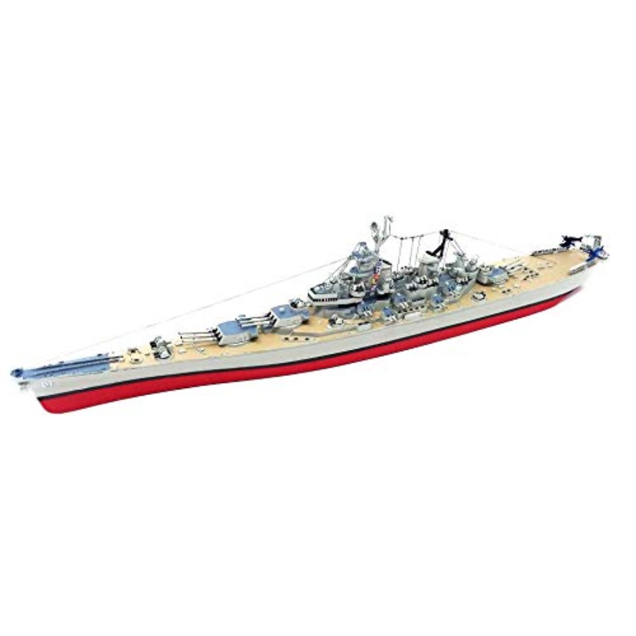 Plastikowy model do składania  – Model Kit Uss Iowa recenzja i cena